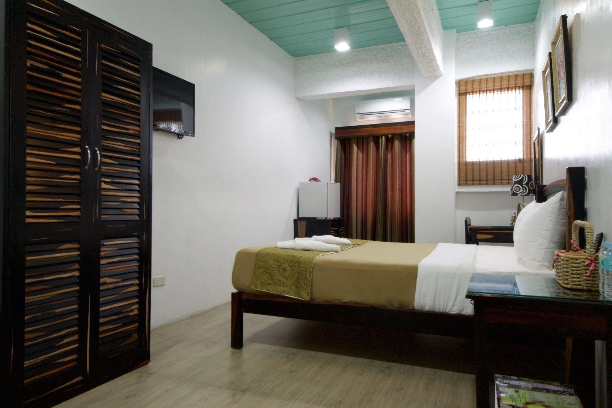 Ala Amid Bed And Breakfast Puerto Princesa Extérieur photo